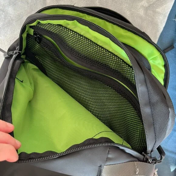 Cor Surf 28L travel backpack - Picture 4 of 6